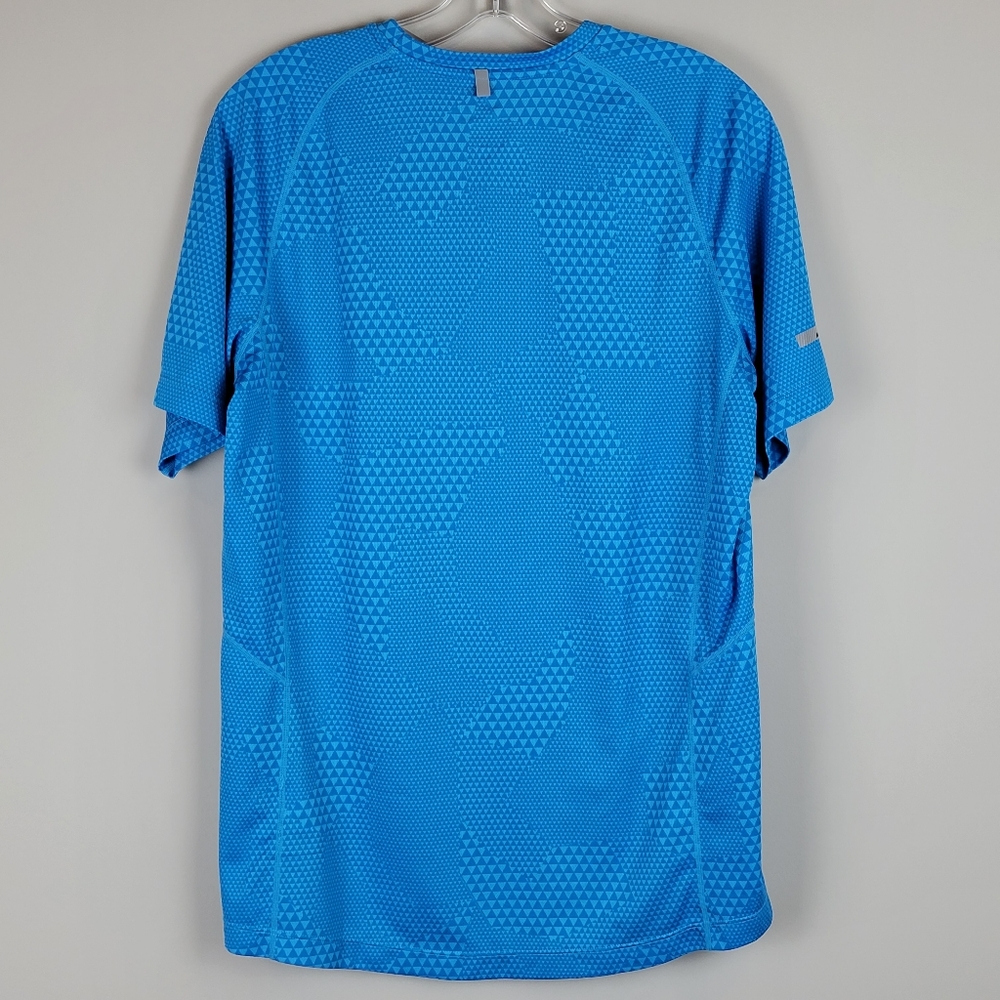 Nike Dri-Fit Running Shirt - Picture 2 of 5